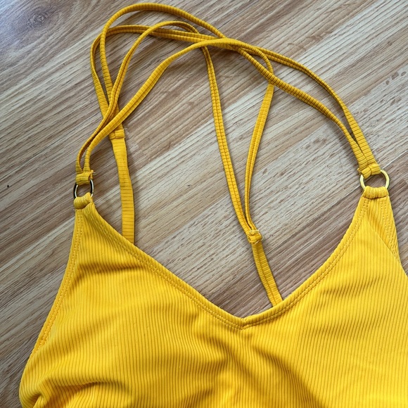 Cute Yellow One Piece - size L - Picture 3 of 12